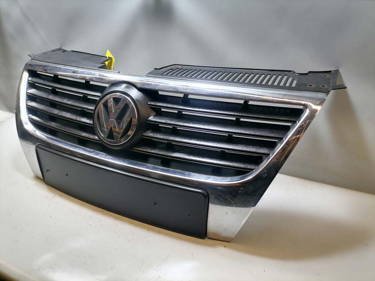 VW Passat 3C original Kühlergrill Bj.2010